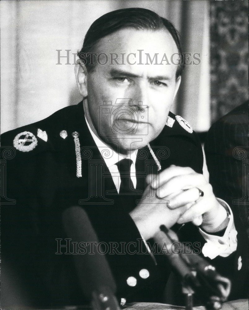 1980 Deputy Assistant Commissioner John Dellow - Historic Images