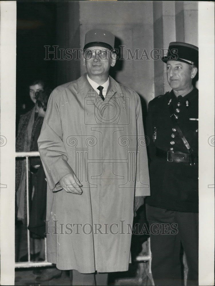 1960  General Bourdaria Arriving At The Paris Law-Courts. - Historic Images