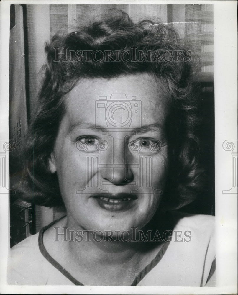 1964 Press Photo Miss Elizabeth - the typist who made the allegations- Historic Images