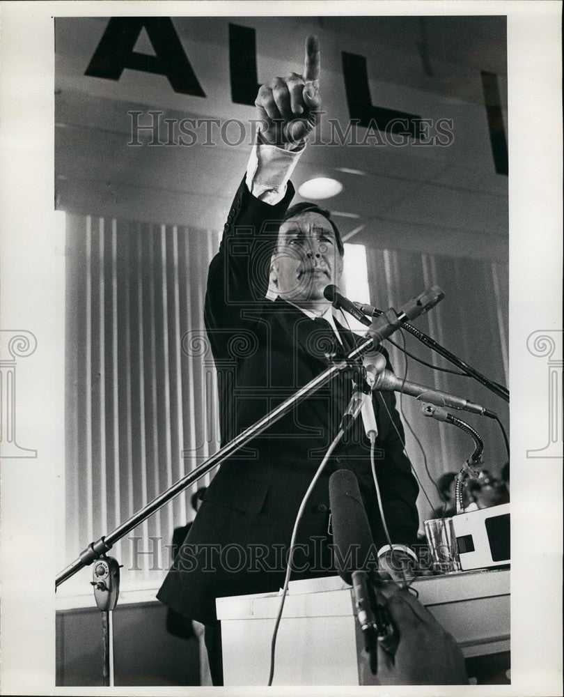 1976 Morris K. Udall  democratic presidential candidate at Queens co - Historic Images