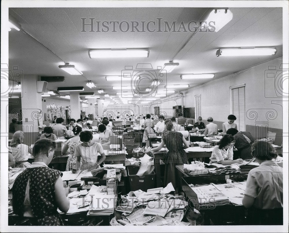 Press Photo Luce Press Clipping Bureau - KSB56557-Historic Images