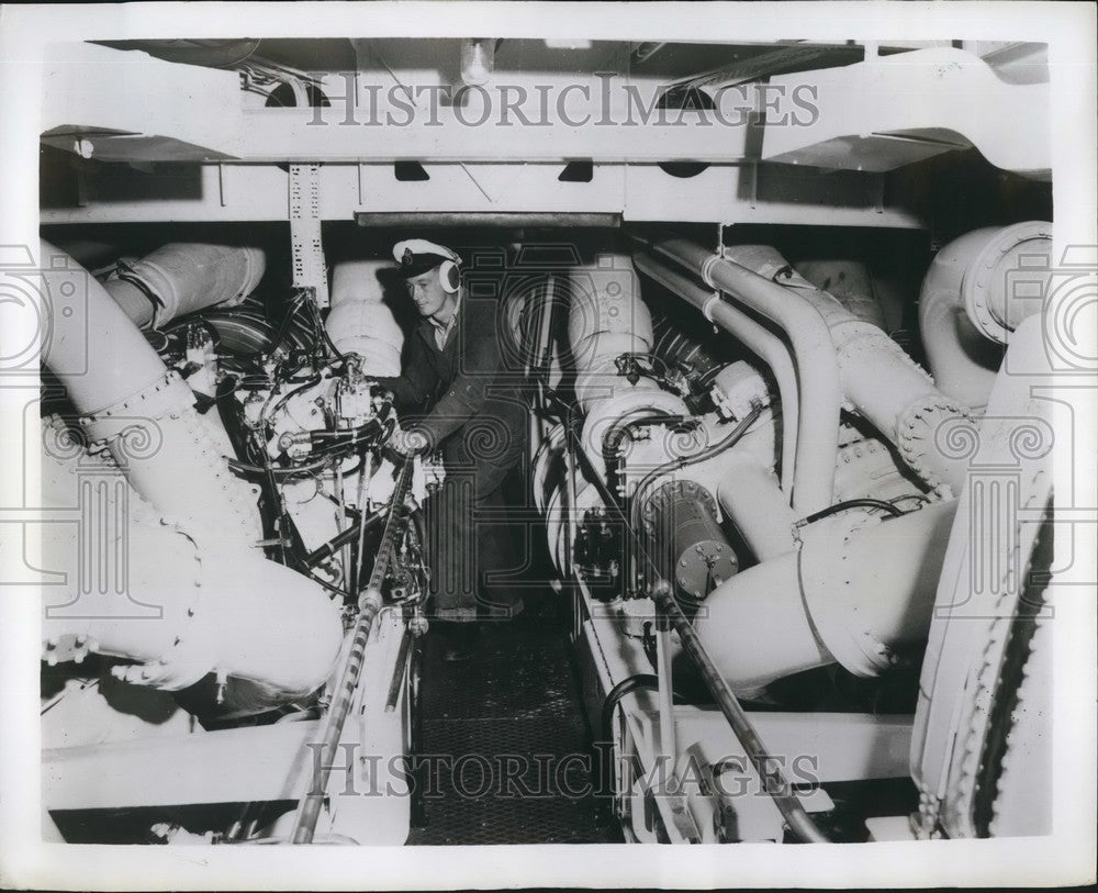 1955 HMS Gray Goose British Navy WWII Gun Boat - Historic Images