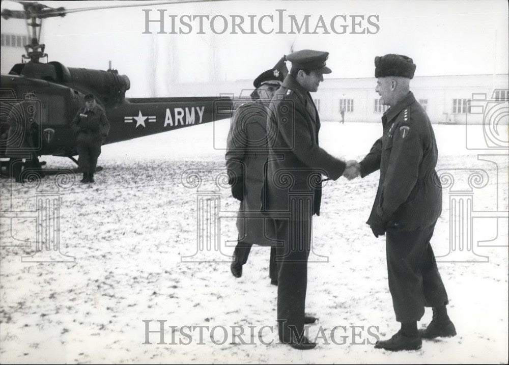 1963 Press Photo Greek Crown Prince Constantin Visits NATO Installations - Historic Images