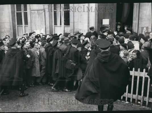 1958 Priest Guy De Snovers On Trial For Murder of Mistress - Historic Images