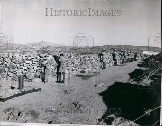 Press Photo Watch On The Aden Frontier With Yemen - KSB57701 - Historic Images