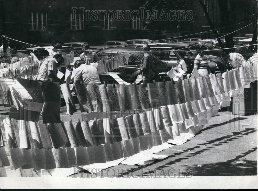 Press Photo Government Documents Soaked As Water Main Burst In Bavaria - Historic Images