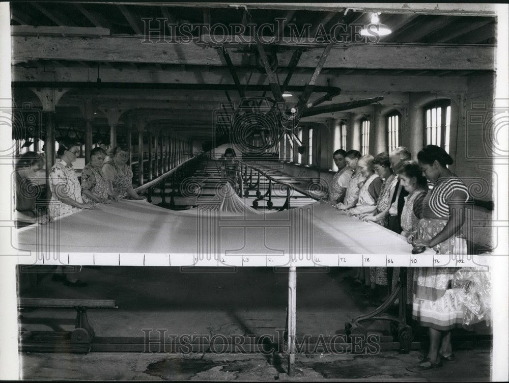 Press Photo Dressing and Dyeing Workers Stretch Lace Across Frame - KSB57999-Historic Images