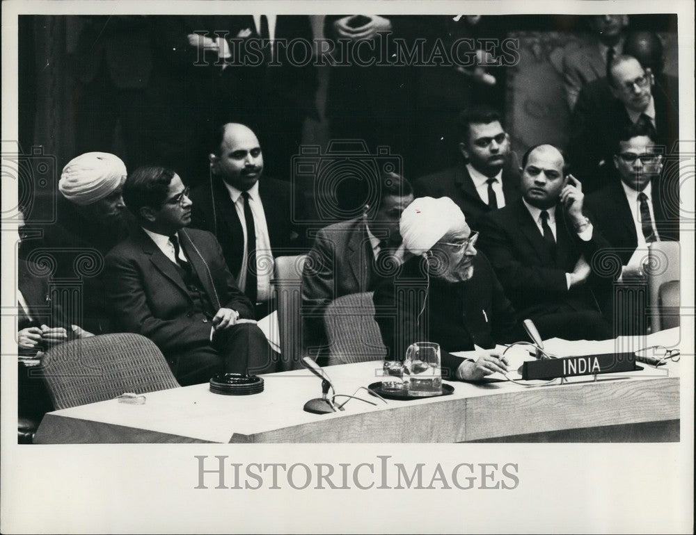 1965 Press Photo Swaran Singh, Foreign Minister of India, making a statement-Historic Images