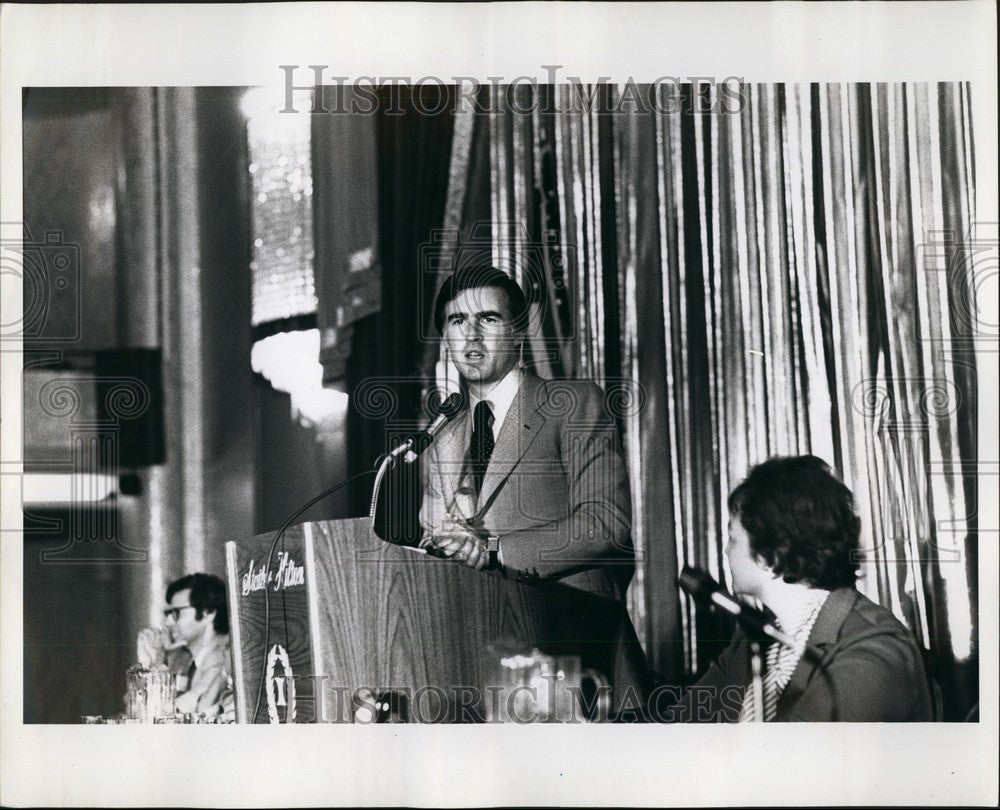 1976 Governor Jerry Brown - Historic Images