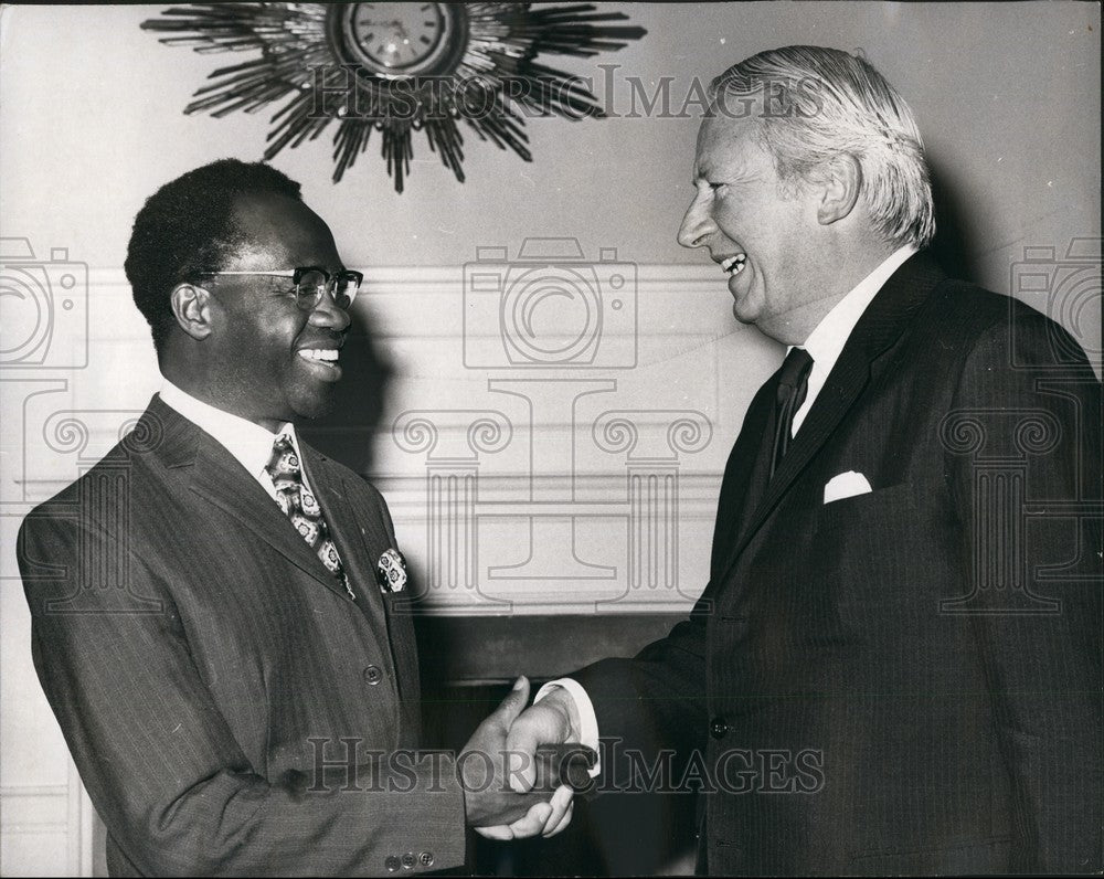 1971 Dr. Kofi Busia,Prime Minister of Ghana&amp;Mr. Heath,Britain&#39;s PM - Historic Images