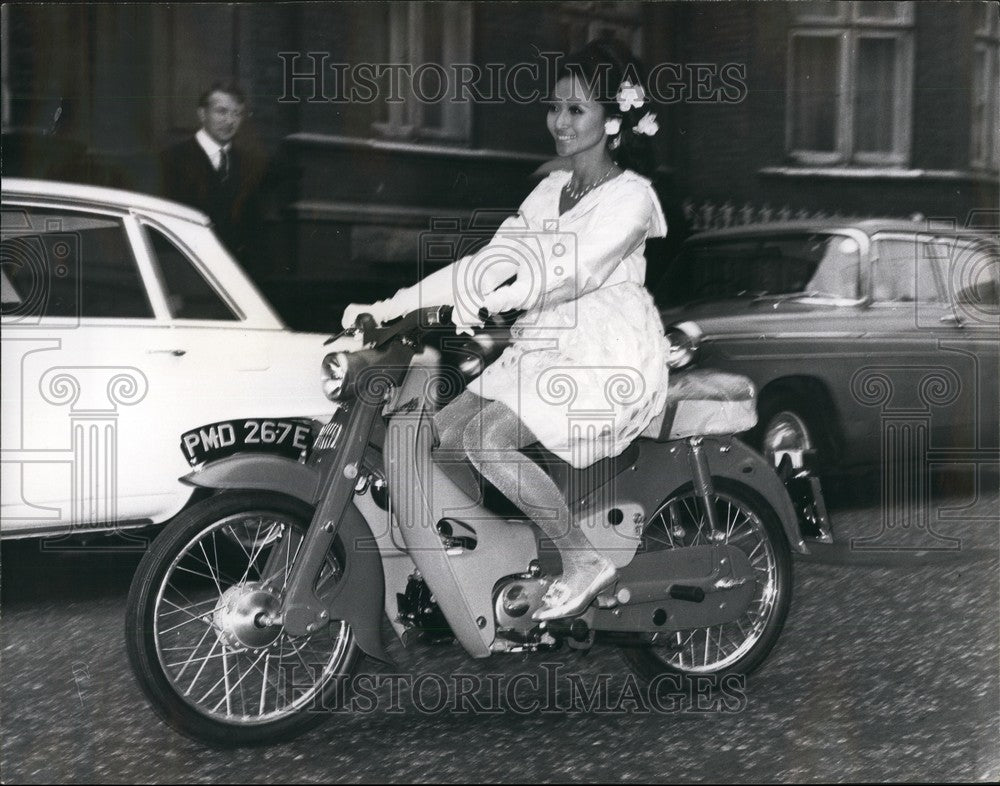 1967, Mary Louisa Briliantes,Daughter of the Philippines Ambassador - Historic Images