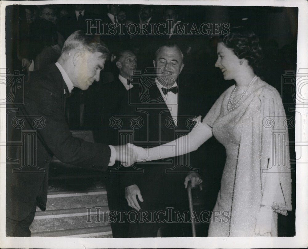 1958 Press Photo The Queen and the Duke Edinburgh with Dr. Vivian Fuchs - Historic Images