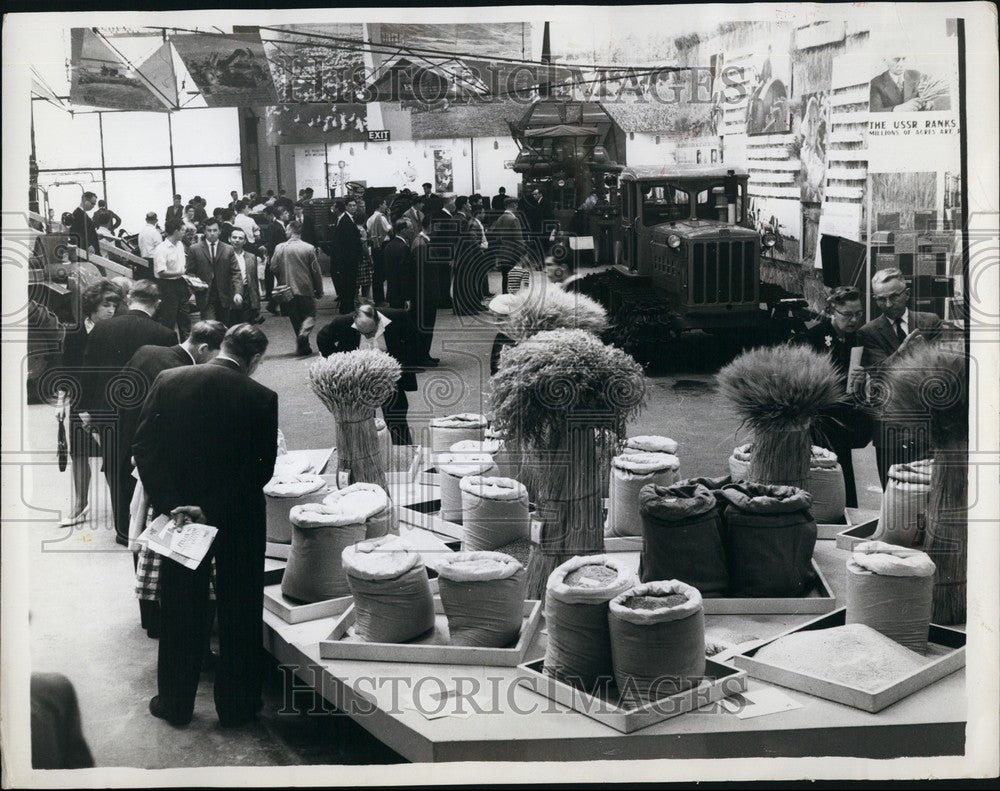 1961 Press Photo Agricultural section at the RussianTrade Fair - KSB59005 - Historic Images