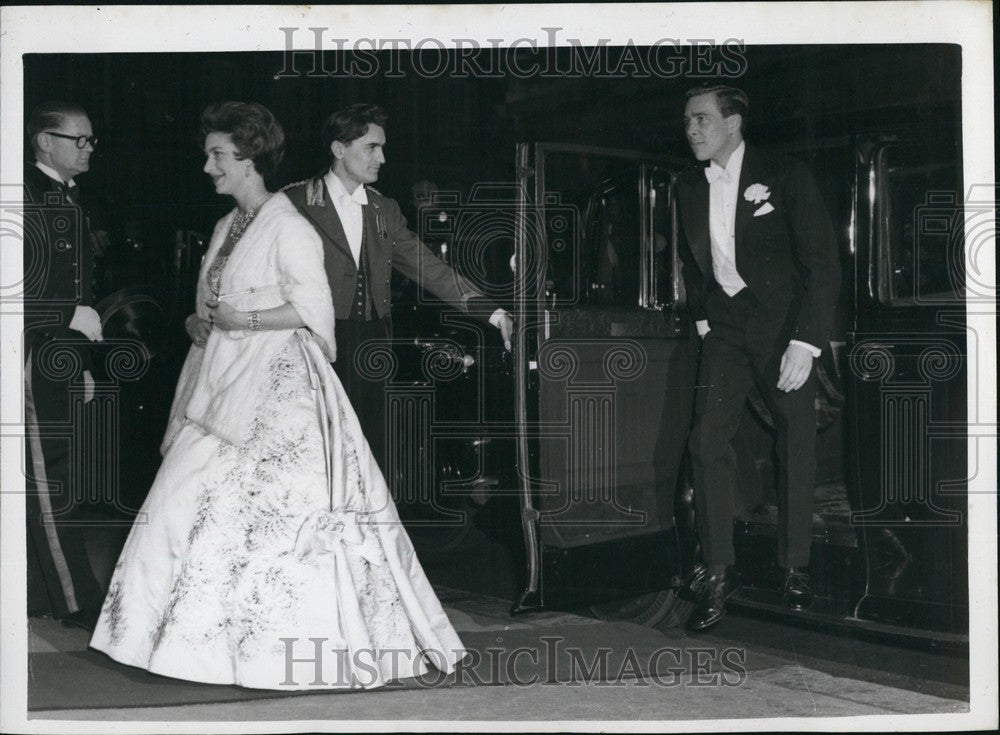 1960 Princess Margaret &amp; Tony Armstrong Jones At Convent Garden - Historic Images