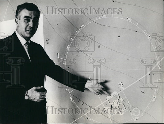1970 John B. Adams & model "Supercern" - a 300 billion volt project - Historic Images