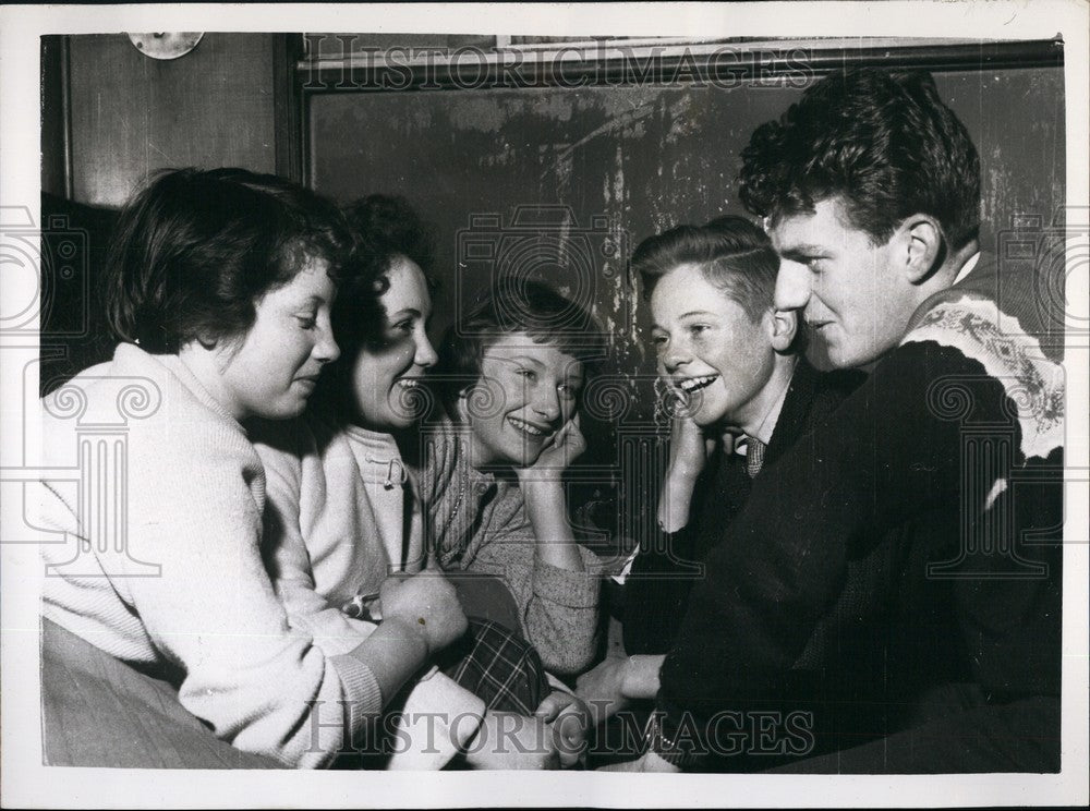 1959 The five teenage truants who ran away from school,found - Historic Images