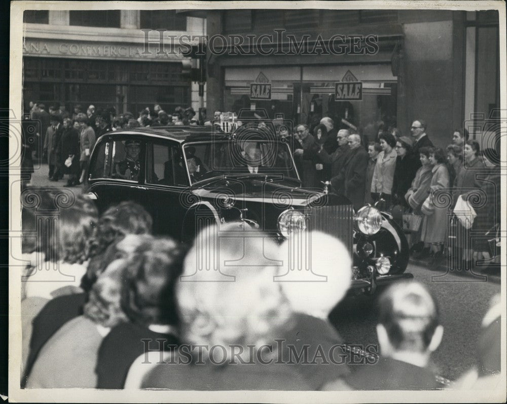 1960 Press Photo The Duke of Edinburgh arrives at Guildhall - KSB59855-Historic Images