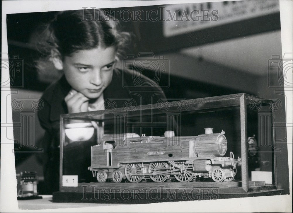 1954 “The Model Engineer” Exhibition,locomotive - Historic Images