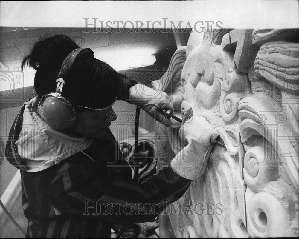 Press Photo Sculptor  Mitzi Cunliffe - Historic Images