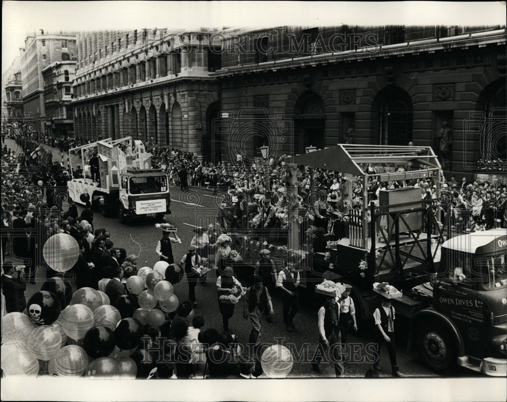 1968 Press Photo Children&#39;s Day in the City of London - KSB60639-Historic Images