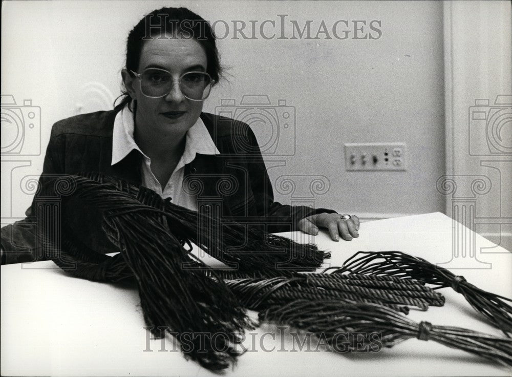 1982, Grasshopper Swiss Artist Francoise Grossen Metropolitan Museum - Historic Images