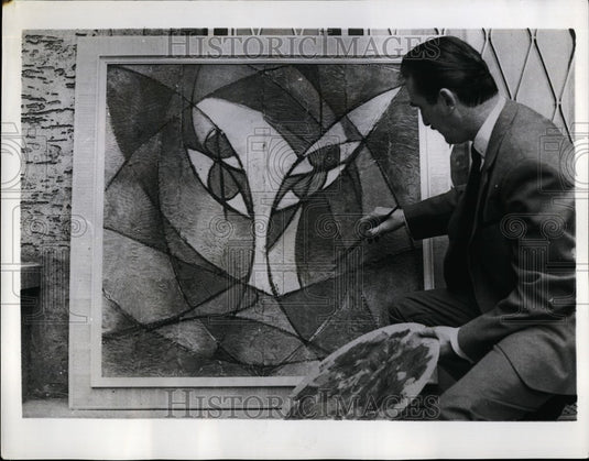 1967, This artist uses an expensive canvas: - KSB60849 - Historic Images