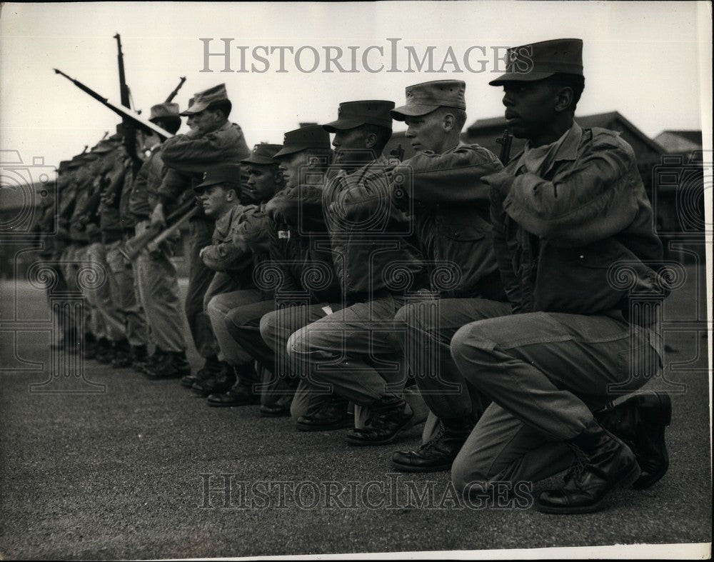1958 U.S. A.F. 317th. Air Police Drill Team's Queen Anne Salute - Historic Images