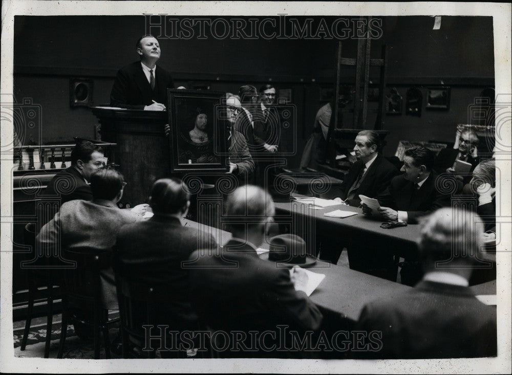 1959, Portrait Henry VIII Sells For 160 Guineas - KSB61417 - Historic Images