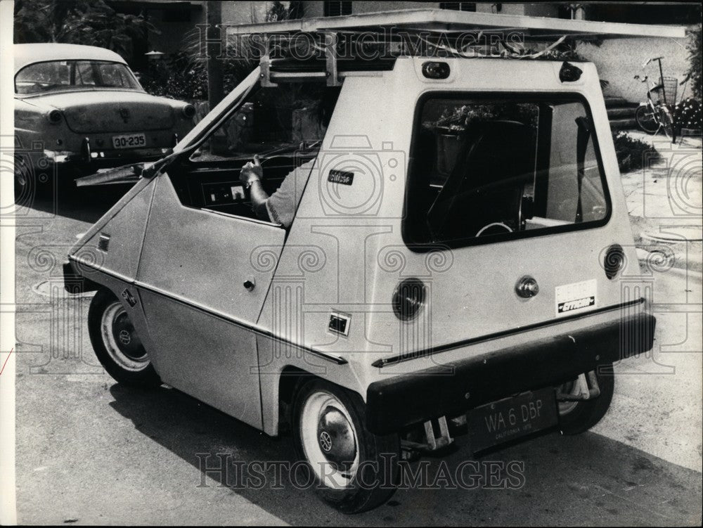 Press Photo Professor Arye Braunstein gives the "Ugly Duckling" a trial run - Historic Images