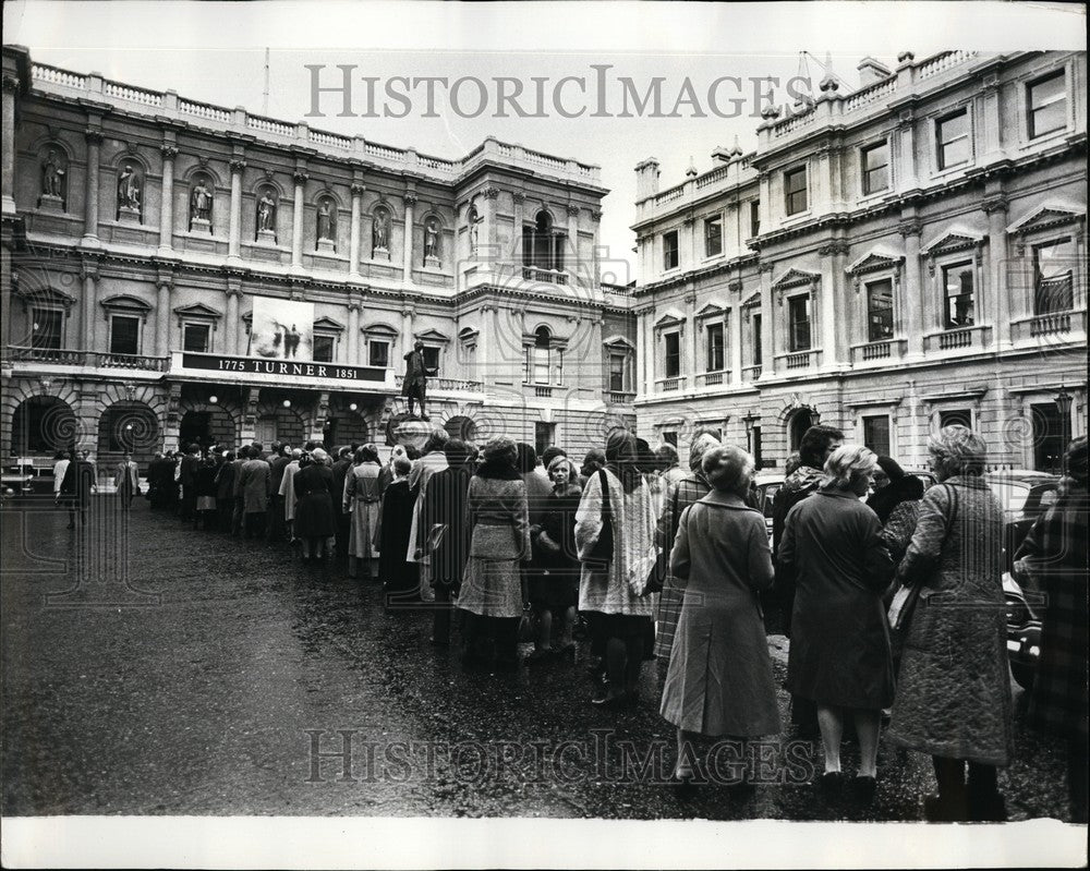 1974 Security at Turner Exhibition - Historic Images