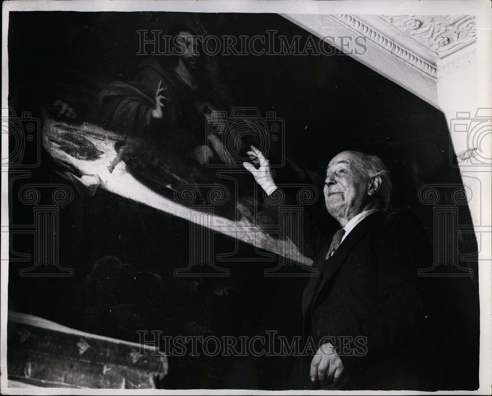 1958  Mr. George De Piro's Painting of Christ at the Center of a - Historic Images