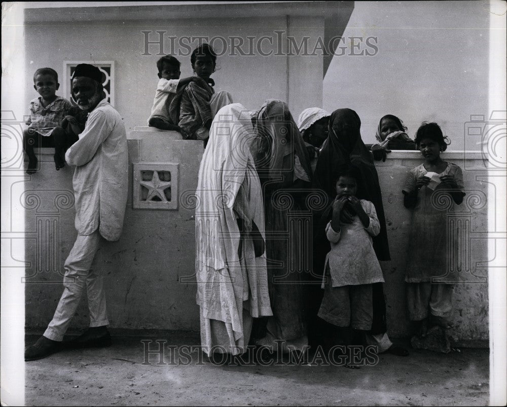 Press Photo A new life for Pakistan's partition refugees - KSB61819 - Historic Images