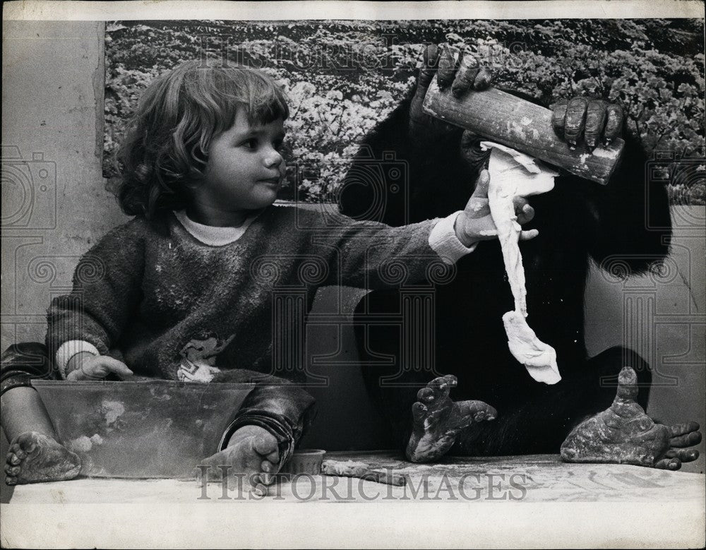 Press Photo Pastrycooks Pandemonium - KSB61891-Historic Images