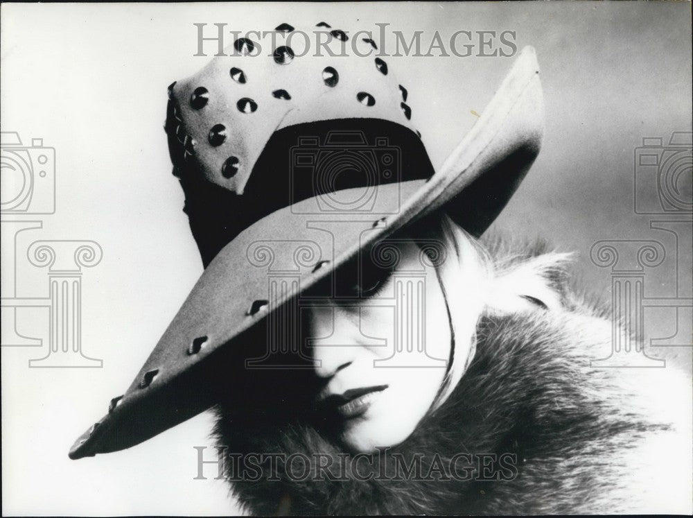 Press Photo Woman Modeling Hat - KSB62715 - Historic Images