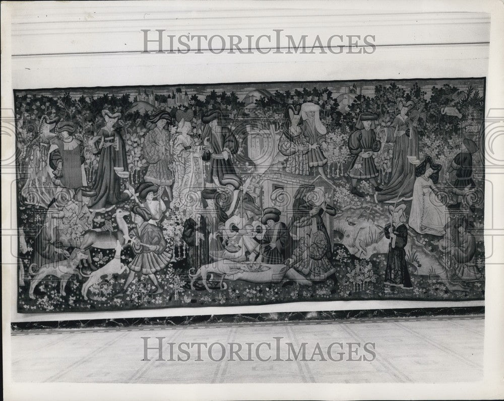 1957 Hunting Tapestries previously owned by the Dukes of Devonshire - Historic Images