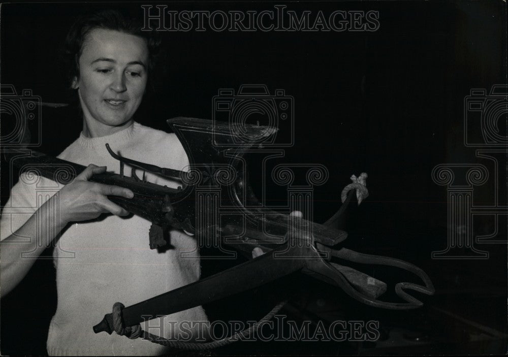 1959, An ancient cross-bow dating back to the XVIII century. - Historic Images