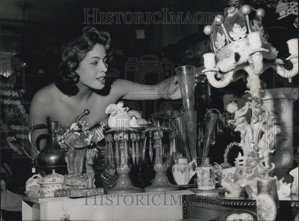 Press Photo Carole Newton at The Delightful Muddle - KSB63511 - Historic Images