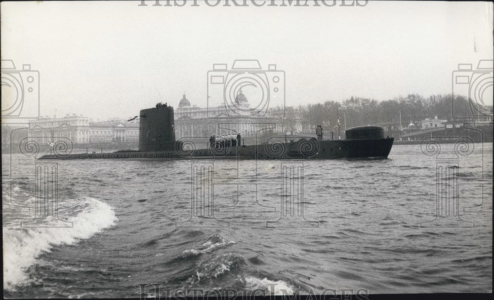 1968 Submarine Astute Arrives London Albion Dock Royal Naval College - Historic Images