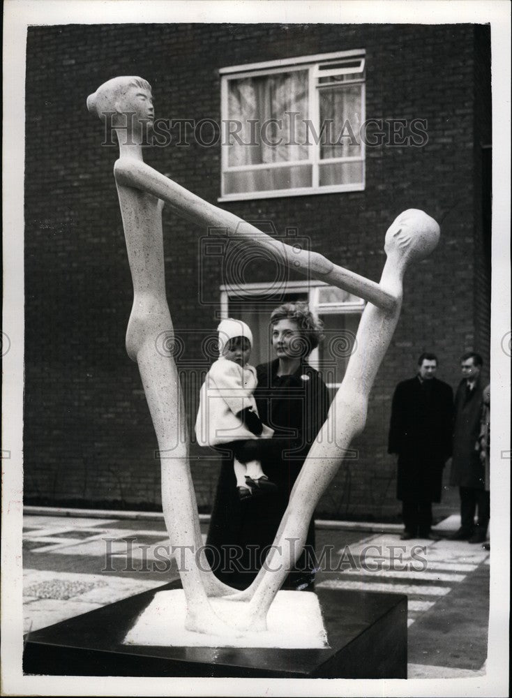 1961 Mother &amp; Child &amp; &quot;Mother &amp; Child&quot;, A Patricia Rowland Sculpture - Historic Images