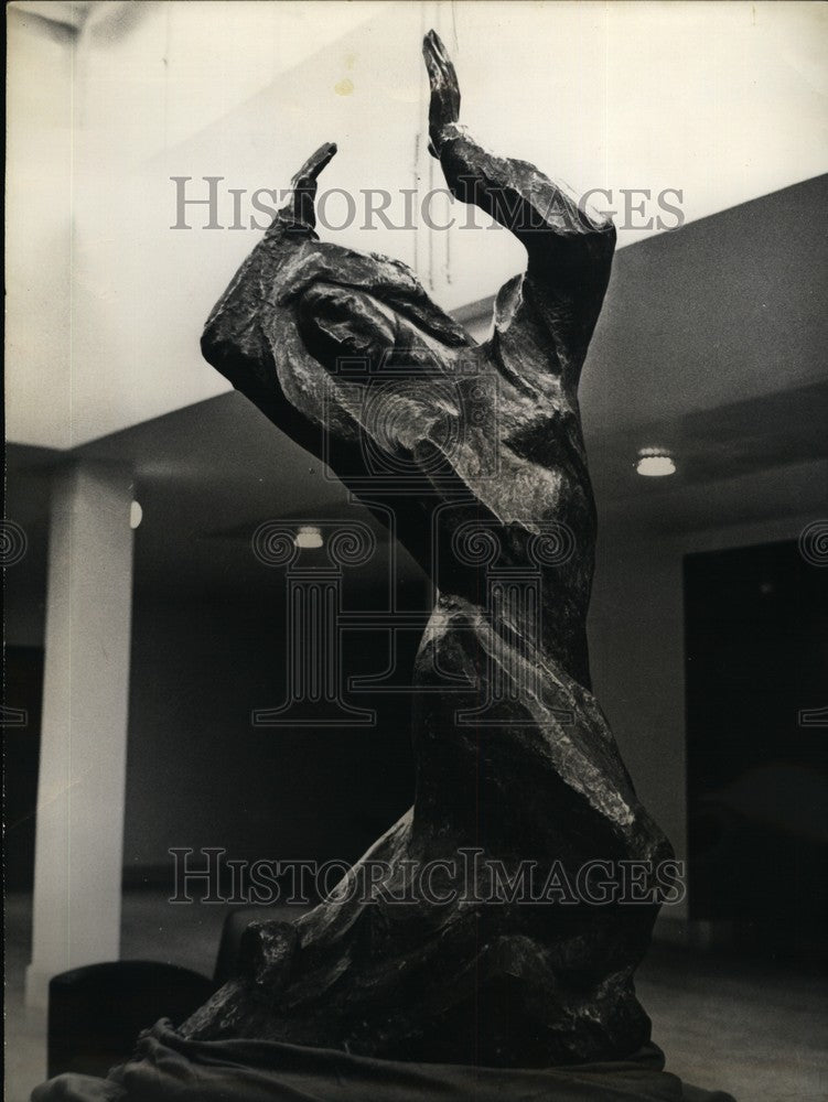 1960 Press Photo Sculpture For The NATO Building In Paris By Yrsa Von Leistner - Historic Images