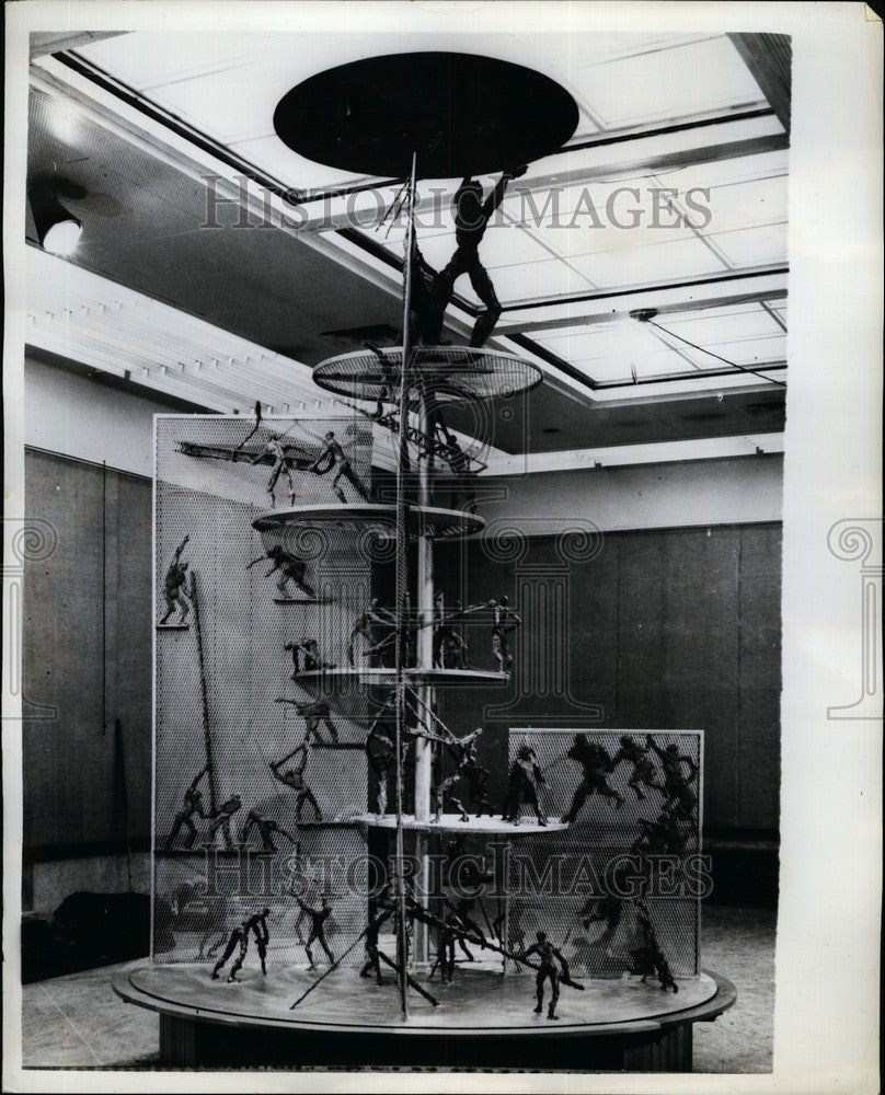 1960 Press Photo A View Of Peter Peri's "The Coventry Sculpture"-Historic Images