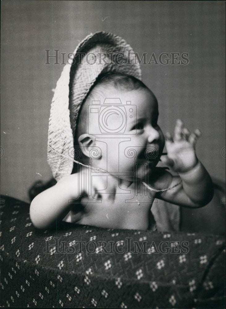 Press Photo Baby Susan in a cute hat - Historic Images