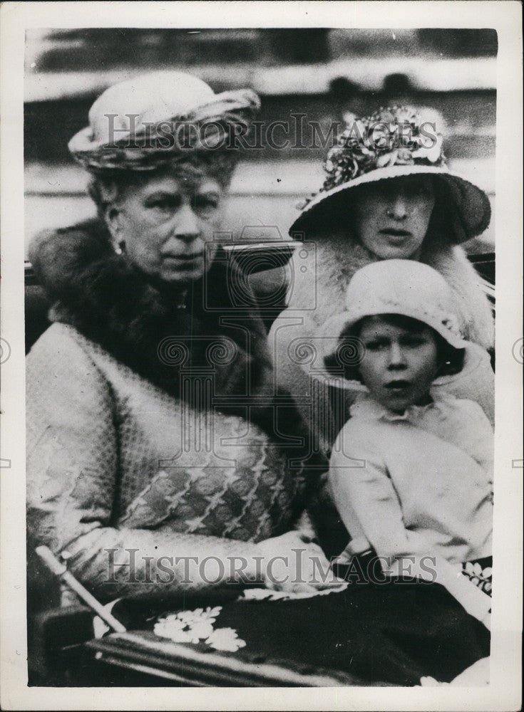 Press Photo Queen Mary Princess Royal Princess Elizabeth - KSB66753-Historic Images