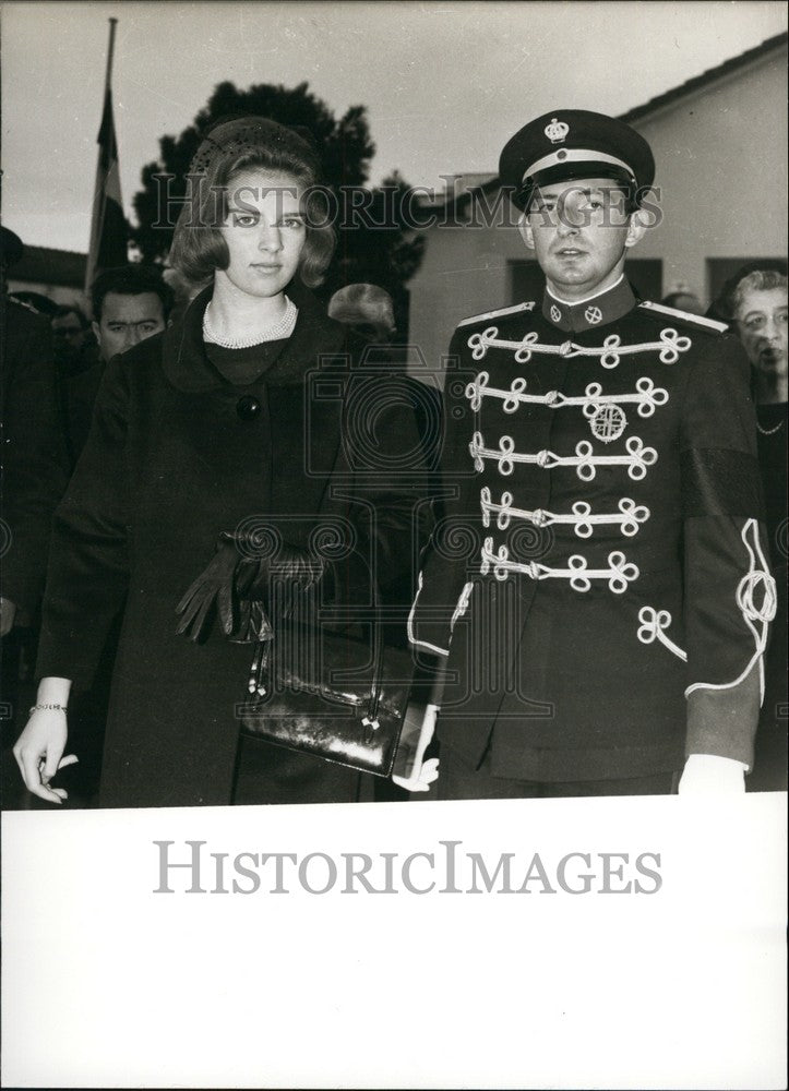 Press Photo Prince Michael In Military Uniform With Anna Marins - KSB67003-Historic Images