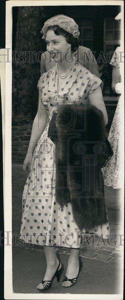 1957 Press Photo Princess Margaret Visiting Caledonia Club Luncheon - Historic Images