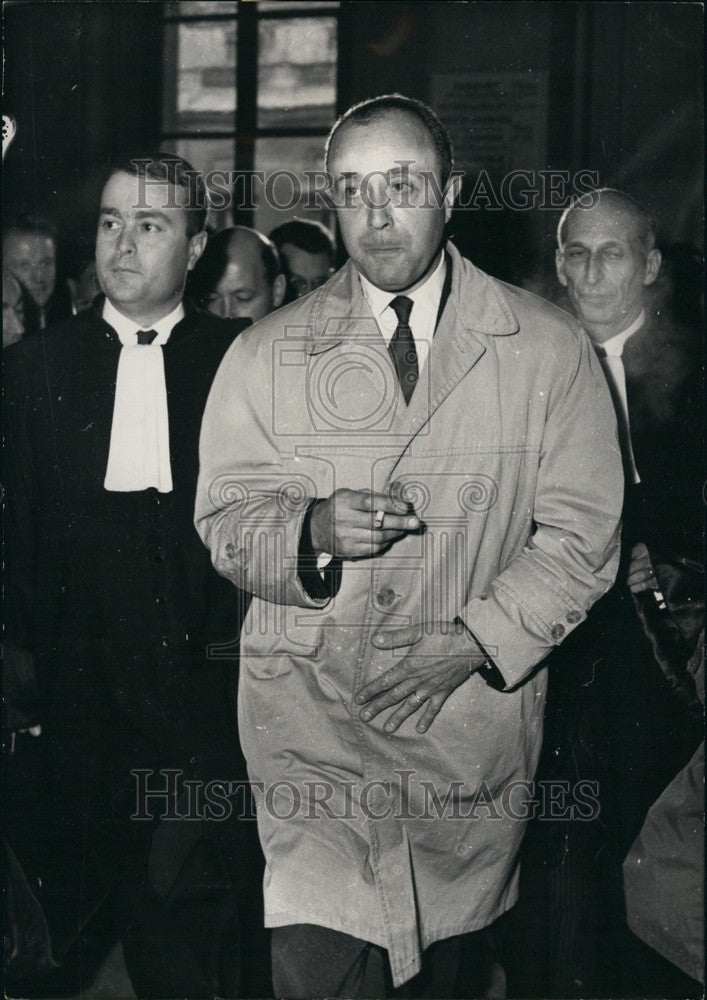 1959 Pesquet Photographed in Lobby of the Paris Law Court - Historic Images