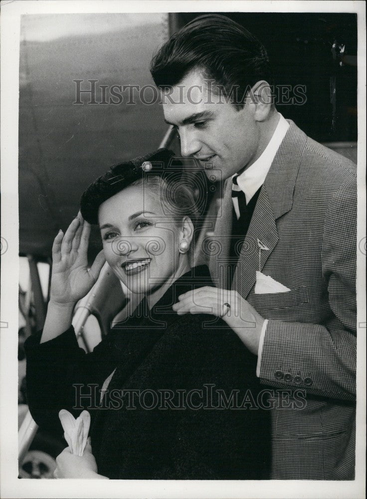 1956 Press Photo Actress Linda Christian & actor Edmund Purdon - Historic Images