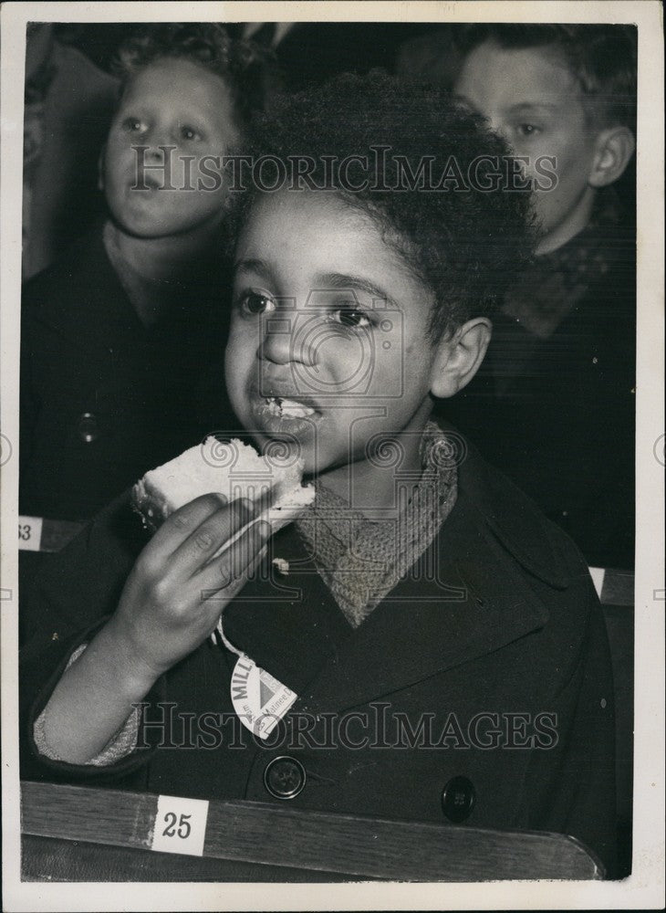 1952 Tony Downey  at the circus - Historic Images