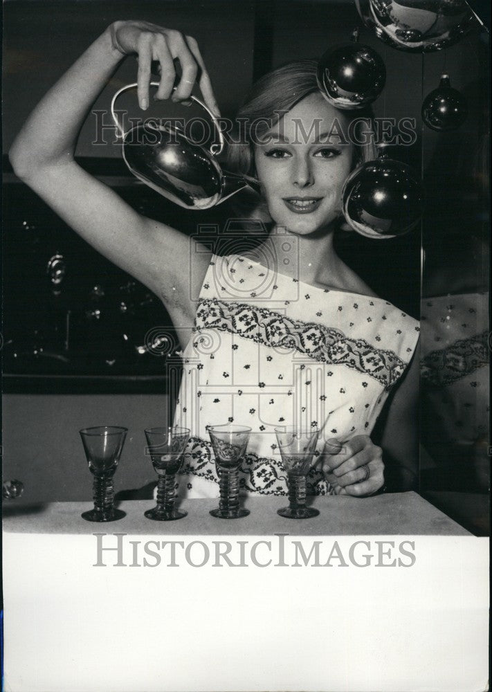 1957 Gifts for Christmas - Historic Images