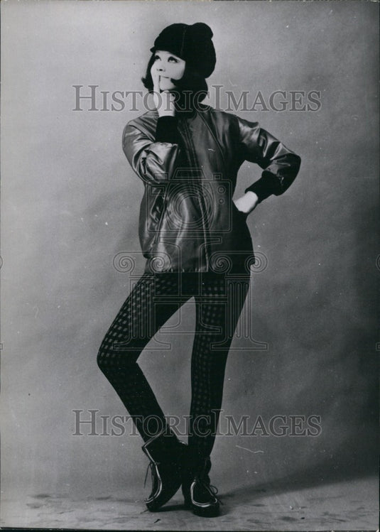 1963 Press Photo Rainproof Poplin Sport Anorak Designed Melika Of Paris - Historic Images